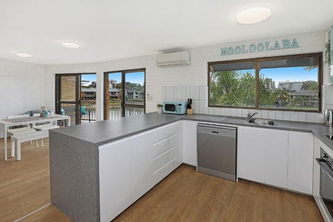 CANAL7-ON THE MOOLOOLABA CANAL! - ACT Tourism 1