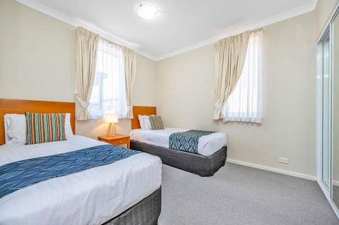 C Mandurah Apartment Resort - ACT Tourism 3