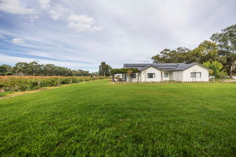 CASALE ESTATE - ACT Tourism 2
