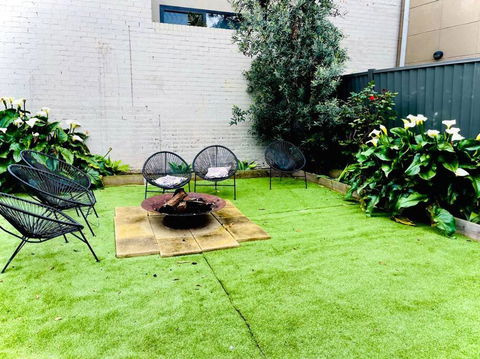 D109 Inner City Oasis On Buckingham - ACT Tourism 4