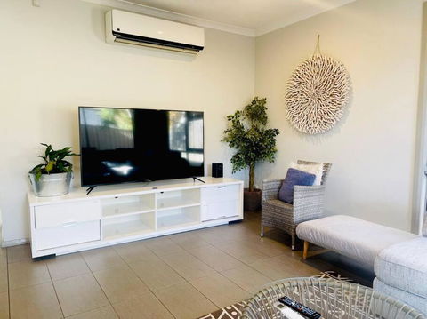 D119 Silver Birch Family Stay - ACT Tourism 3