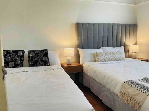 D139 Norfolk Cottage Stay - ACT Tourism 3
