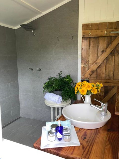 Dayboro - Blue Ridge Lavender Cottage - ACT Tourism 3