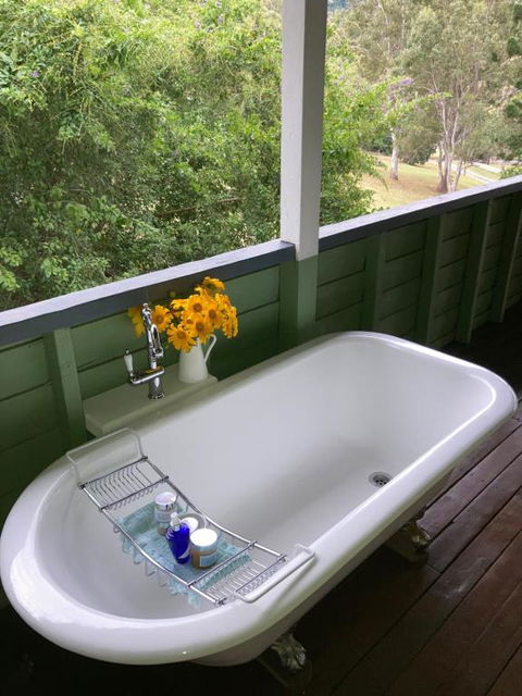 Dayboro - Blue Ridge Lavender Cottage - ACT Tourism 1