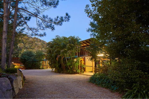 Dayboro Cottages - ACT Tourism 2
