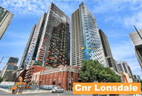 2BR 2BATH  CAR  QUALITY  STYLE IN MELBOURNE CBD