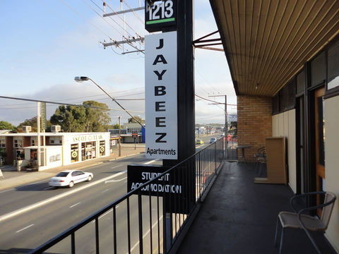 3 BEDROOM APARTMENT ST MARYS - ACT Tourism 0