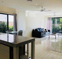 3 Bedroom Executive Luxury Beachside Townhouse - ACT Tourism