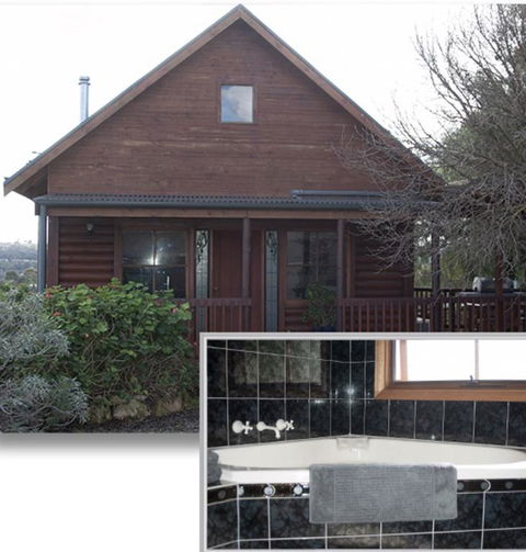 3 Divas Luxury Accommodation - ACT Tourism 3