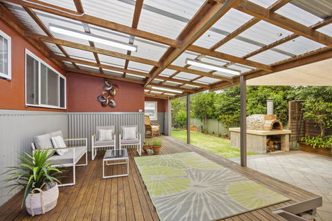 3 Macleay St, Narrawallee - ACT Tourism 3