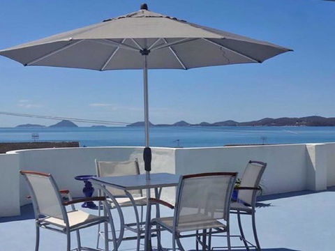 4 'The Point' 5-7 Mitchell Street- Stunnning Water Views With Air Conditioning - ACT Tourism 0