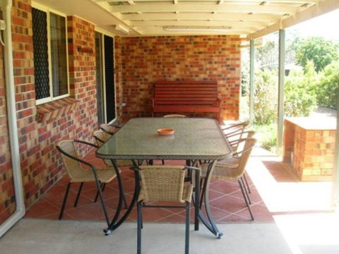 4 Boronia Place - Rainbow Beach, Perfect, Convenient Location, Fenced Yard - ACT Tourism 3