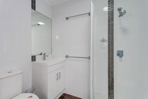 40 Rumbalara Avenue - Rainbow Beach, Entertain On The Spacious Verandah Overlooking Beautiful Rainbow Beach - ACT Tourism 3