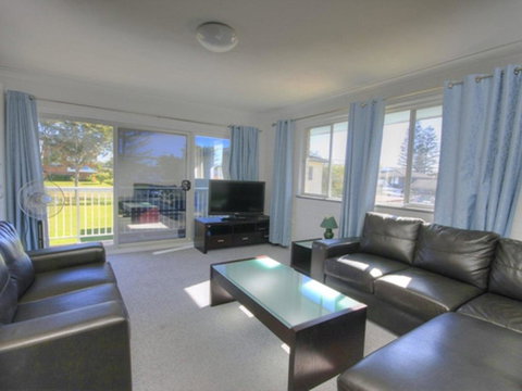 45A Wharf - Upstairs - ACT Tourism 3