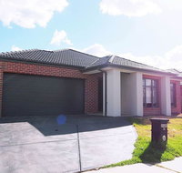5 Bed 2 Bath big house - ACT Tourism