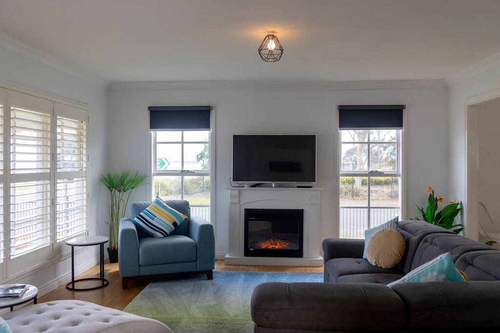 North Shore VIC ACT Tourism