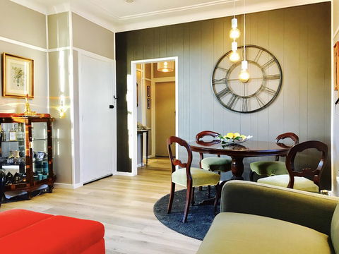 50s Fibro Chateau - ACT Tourism 2