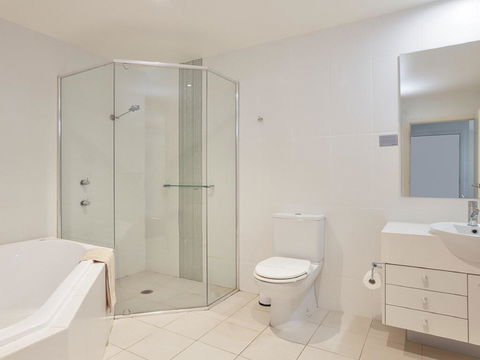 516 'Oaks Pacific Blue', 265 Sandy Point Road- Private Pool, Aircon, WIFI - ACT Tourism 2