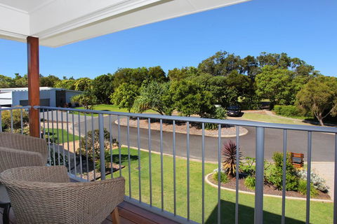 53 Northbeach Place, Mudjimba - ACT Tourism 1