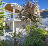 58 Seaview St - Summer Days - ACT Tourism