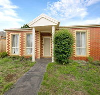 6 CAN STAY CENTRAL GLEN WAVERLEY - ACT Tourism