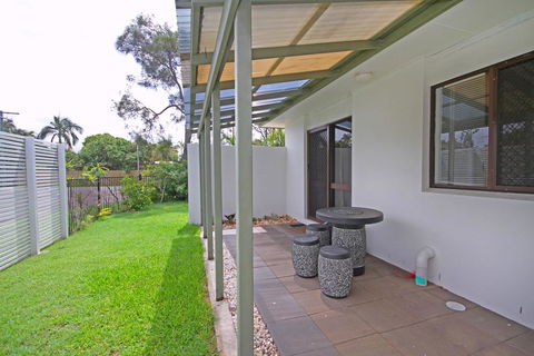 6 Petrie Ave, Marcoola, Pet Friendly, Linen Supplied - ACT Tourism 3