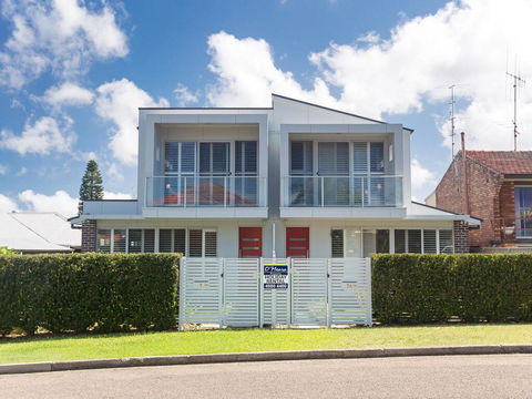 7a Judith Street - Stunning Duplex With Ducted Air Conditioning - ACT Tourism 0