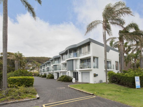 9 Cirrus @ Fingal Bay - ACT Tourism 0
