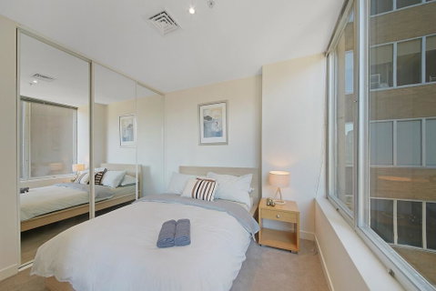 A Comfy & Central 2BR Apt Near Flinders Station - ACT Tourism 0