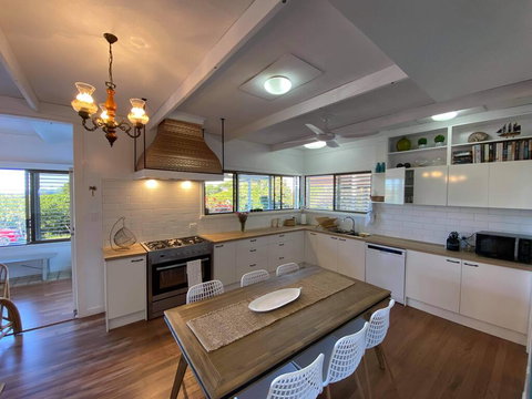 A Drop In The Ocean - Kingscliff - ACT Tourism 2