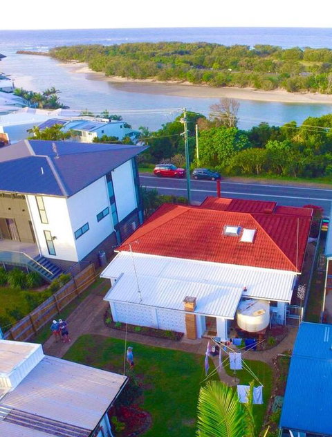 A Drop In The Ocean - Kingscliff - ACT Tourism 3