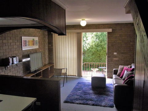 A Furnished Townhouse In Goulburn - ACT Tourism 0