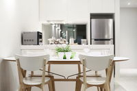A Modern 2BR Apt Near Federation Square