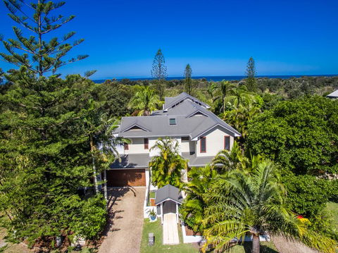 A PERFECT STAY - Beachcomber Blue - ACT Tourism 1