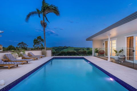 A PERFECT STAY - Byron Hills Hinterland Retreat - ACT Tourism 0