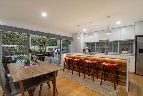 A PERFECT STAY - Byron Sunrise - ACT Tourism 2