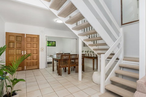 A PERFECT STAY - Byron's Mango Tree - ACT Tourism 1