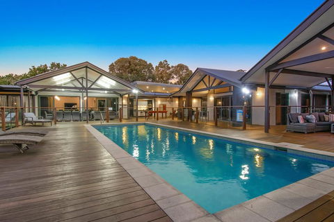 A PERFECT STAY - Lennox Unique Coastal Retreat - ACT Tourism 0