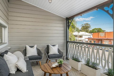 A PERFECT STAY - Luxe & Bloom - ACT Tourism 1