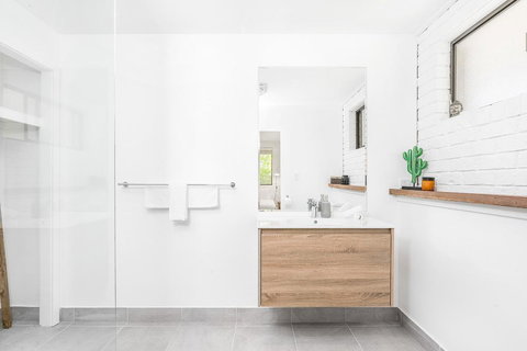 A PERFECT STAY - Sea Salt - ACT Tourism 3