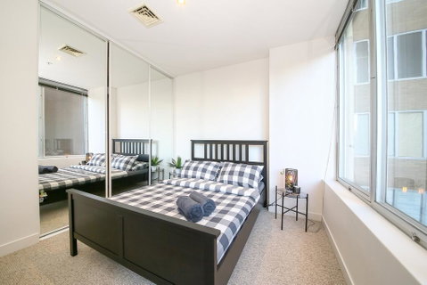 A Spacious & Central 2BR Apt Near Flinders Station - ACT Tourism 1
