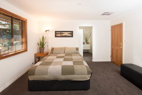 A Suite Spot In The Hills - ACT Tourism 1