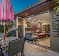 A SWEET ESCAPE - Brandon St Beach  Spa - ACT Tourism