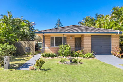 A SWEET ESCAPE - Carefree Beach Home - ACT Tourism 0