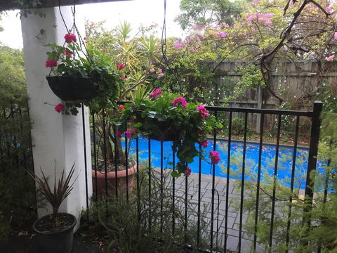 Aarn House B&B Airport Accommodation - ACT Tourism 3