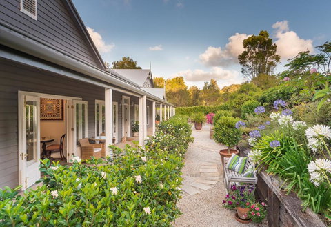 Abelia House - ACT Tourism 0