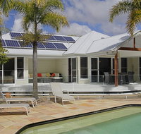 Abode  Byron - ACT Tourism