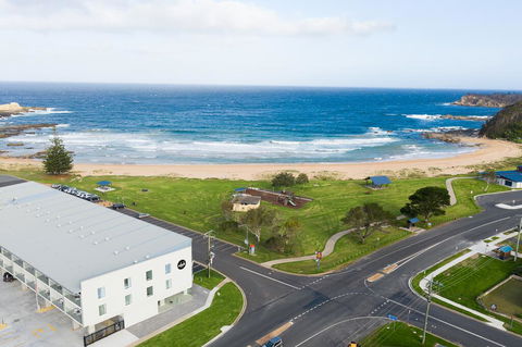 Abode Malua Bay - ACT Tourism 0