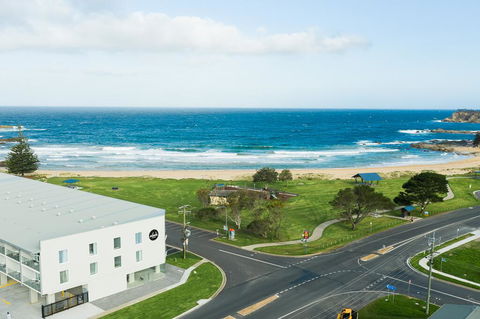 Abode Malua Bay - ACT Tourism 3