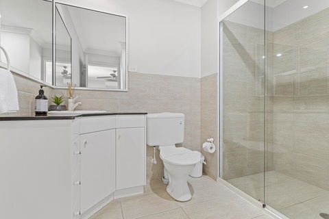 Above And Beyond - Beautiful Home With Pool - ACT Tourism 3